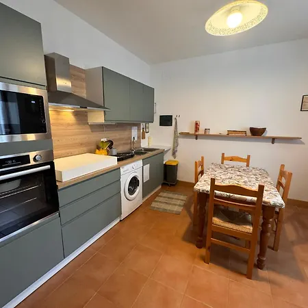 Vicolo Minzoni Apartment *